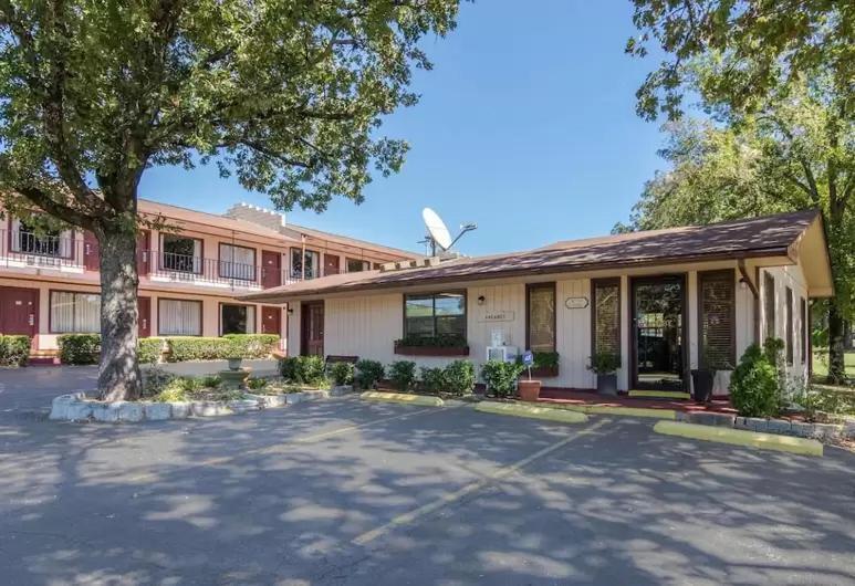 מאונטיין ויו The Parkwood Inn & Suites מראה חיצוני תמונה