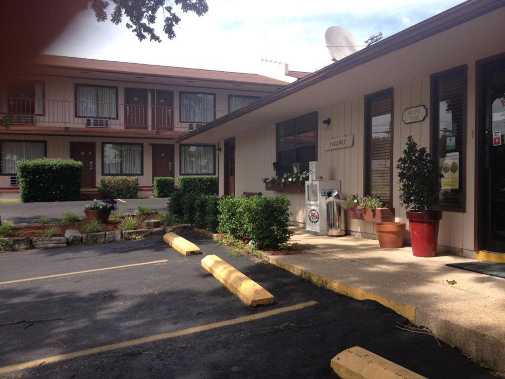 מאונטיין ויו The Parkwood Inn & Suites מראה חיצוני תמונה